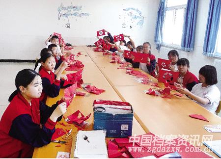 探索吉鹿力，解答疑惑，尽在英语阅读理解一道题，求大神解答。问答社区！